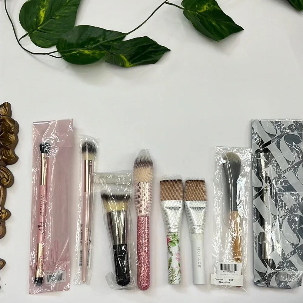 Assorted Makeup Brush Set NEW